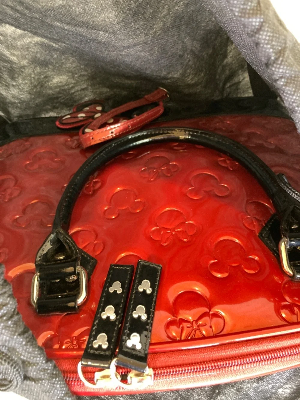 Disney Loungefly Mickey and Minnie Purse Disney Embossed Bag Red w/Cover
